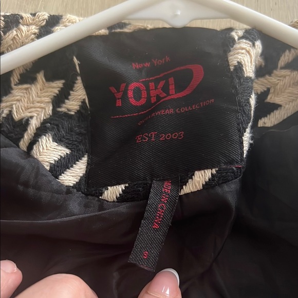 Houndstooth Black and White Women's Jacket - Picture 2 of 3